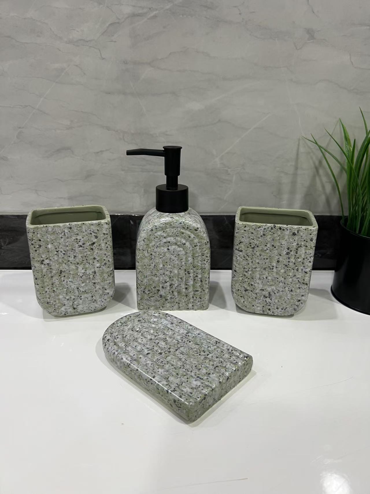 Keramički set DI-059